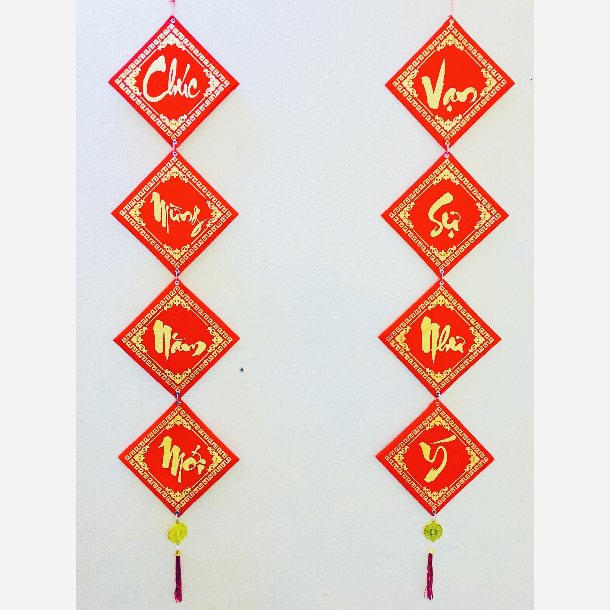 1 đôi khánh vuông trang trí tết cổ truyền chữ Việt Nam bọc vải nhung đẹp 17x87 cm