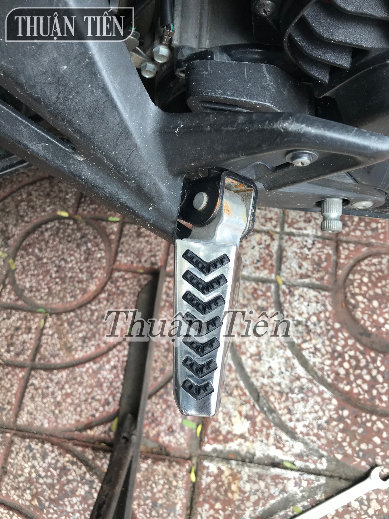 Air Blade high grade 304 stainless steel foot pegs not sharp for AB 2013 - 2020