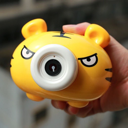 Đồ chơi thổi bong bóng tự động hình máy ảnh