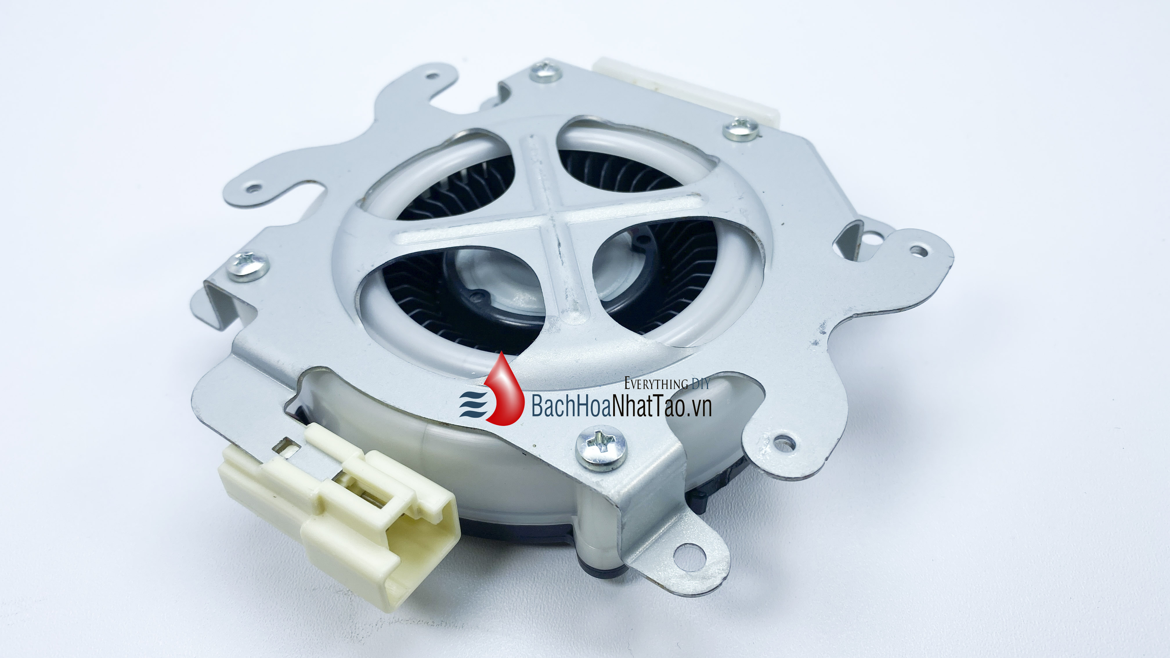 Quạt toyota denso 12v bldc
