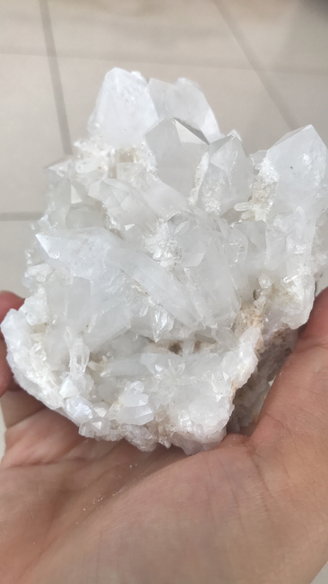 Đá Thạch Anh trắng tinh pha lê lấp lánh
