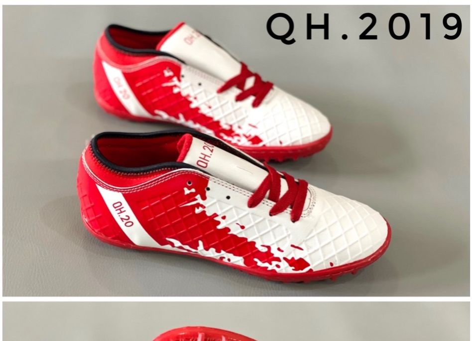 Giầy đá banh trẻ em QH 19