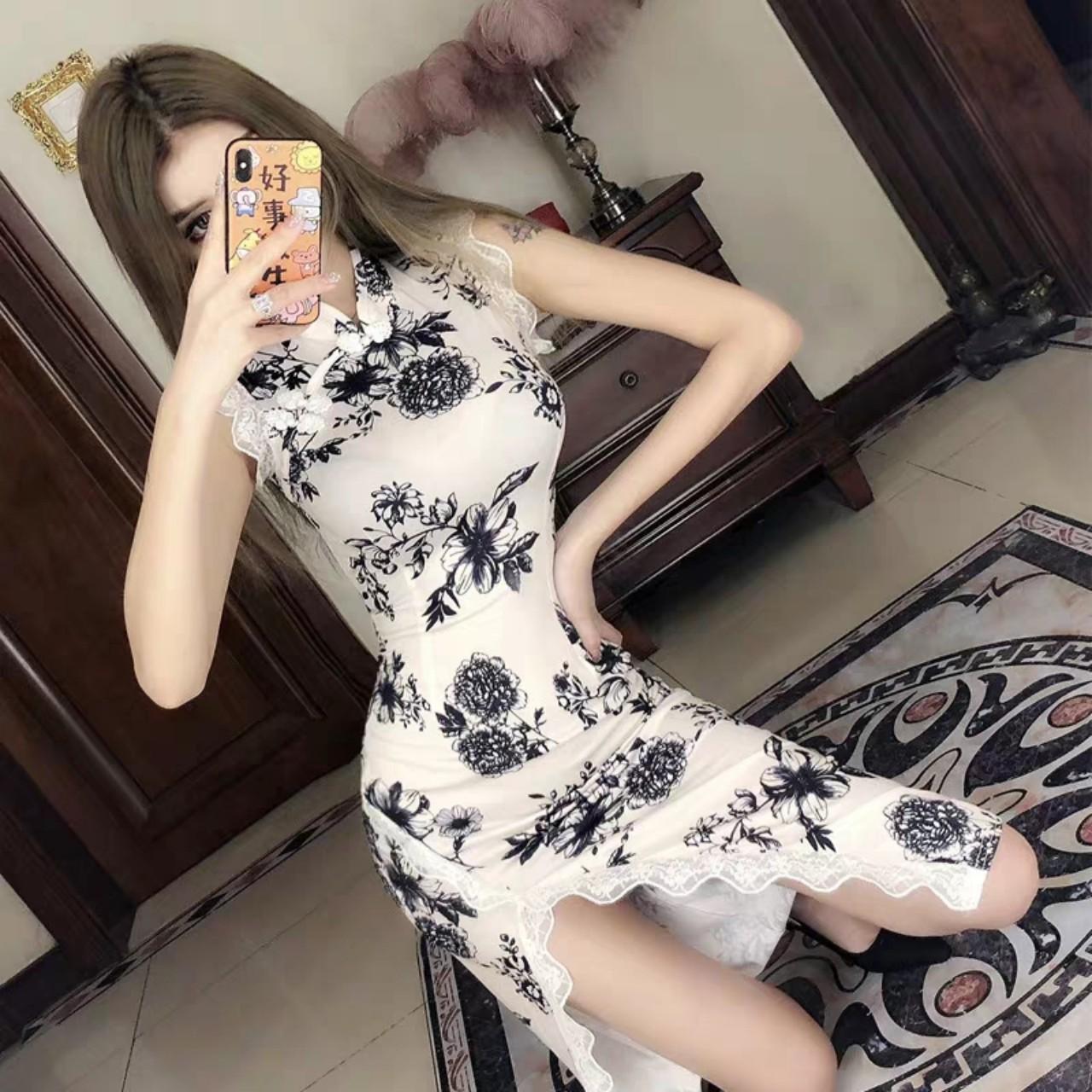 ĐẦM BODY KIỂU DÁNG SƯỜN XÁM