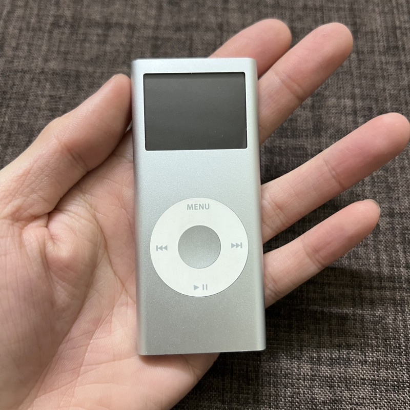 Máy nghe nhạc Nano 2 - Đã qua sử dụng