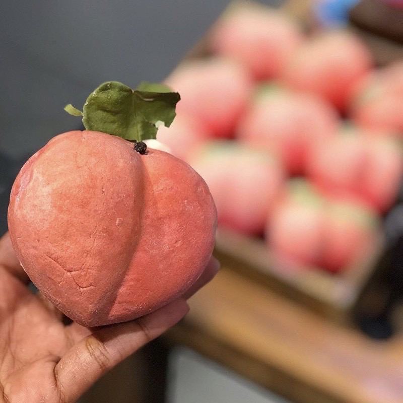 [HCM]Bánh tạo bọt tắm LUSH - Peach Crumble Bubbleroon Bubble Bar