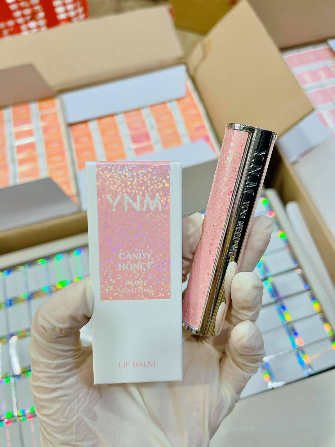 Son Dưỡng Đổi Màu YNM Rainbow Honey Lip Balm