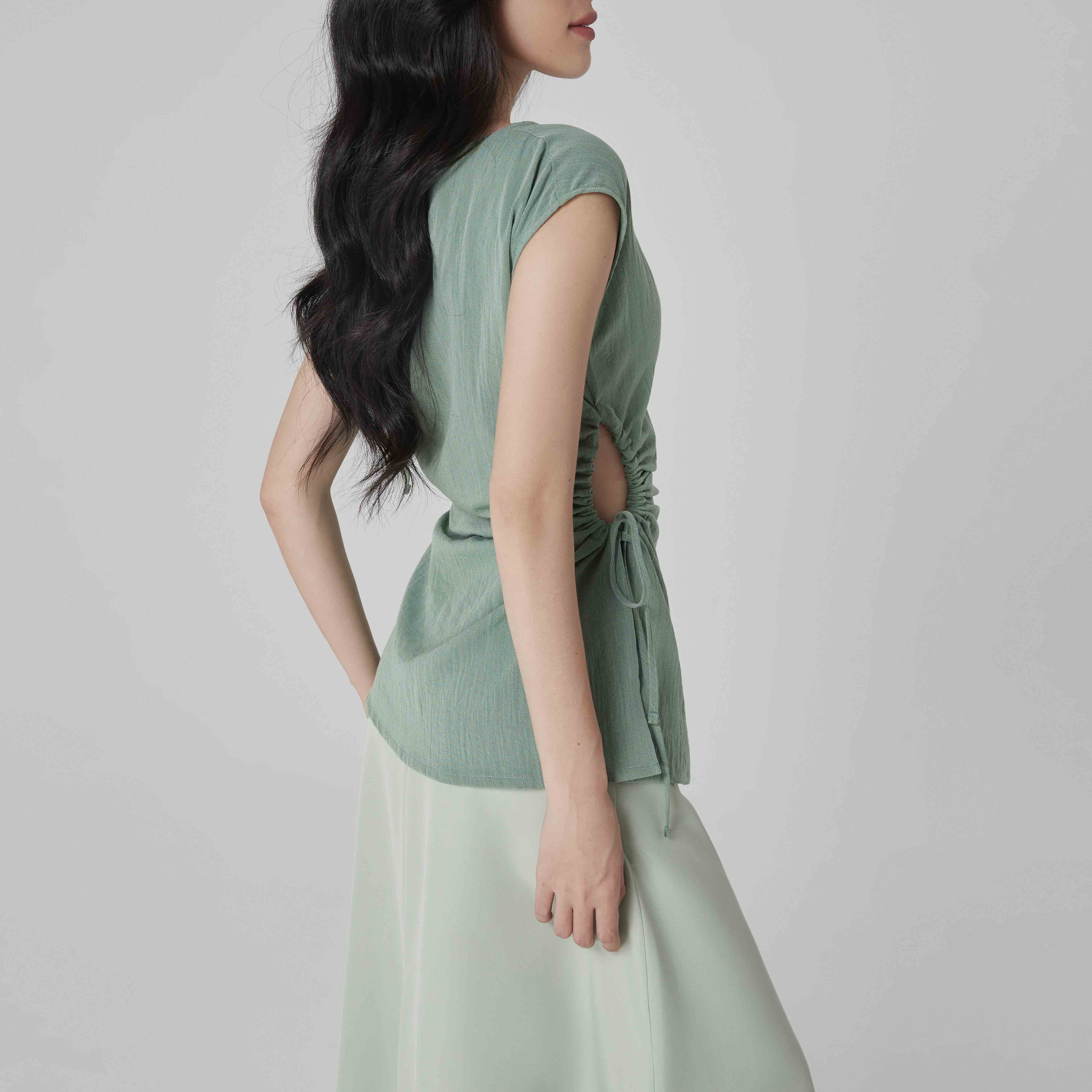 Áo Maybi kiểu ôm linen thun phối rút dây