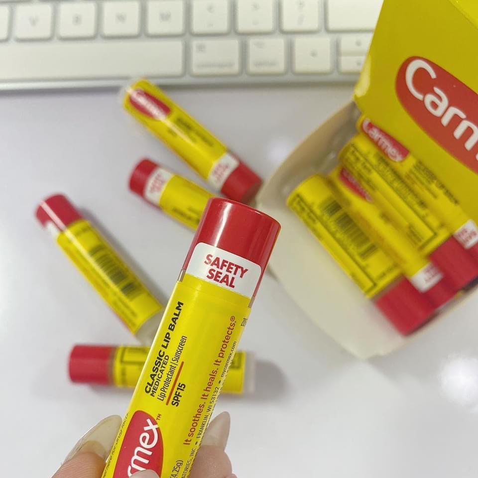 Son Dưỡng Môi Carmex Classic Lip Balm Medicated