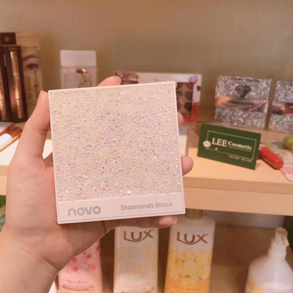 [HCM]Bảng phấn mắt Novo Diamond Glaze đính đá 9 màu (No.5289)