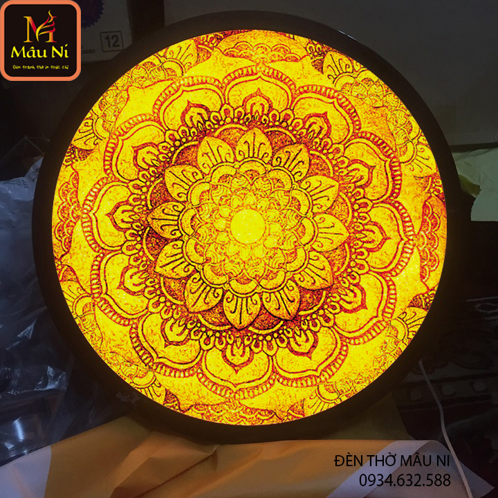 ĐÈN THỜ Hào Quang Mâu Ni In Trúc Chỉ, Khung Sắt, Đường Kính 30Cm Đặt Tượng Thờ Cao 25Cm Đến 40Cm , Hào Quang Phật , ... Bộ bát cúng, Đèn tranh thờ, đèn tranh trúc chỉ, đèn tranh trúc chỉ gỗ phật, Đèn treo bàn thờ, Đèn tròn hào quang phật, Đèn trúc chỉ,