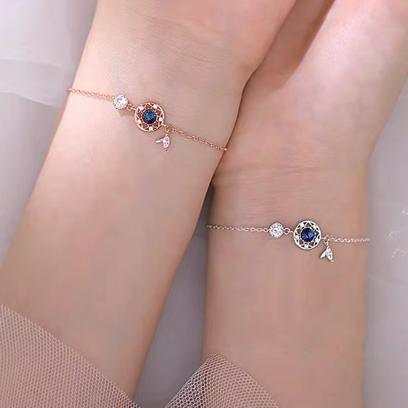 Lắc tay dreamcatcher thời trang hạt xanh may mắn
