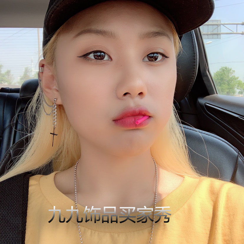 Khuyên tai thời trang hàn quốc hot hit