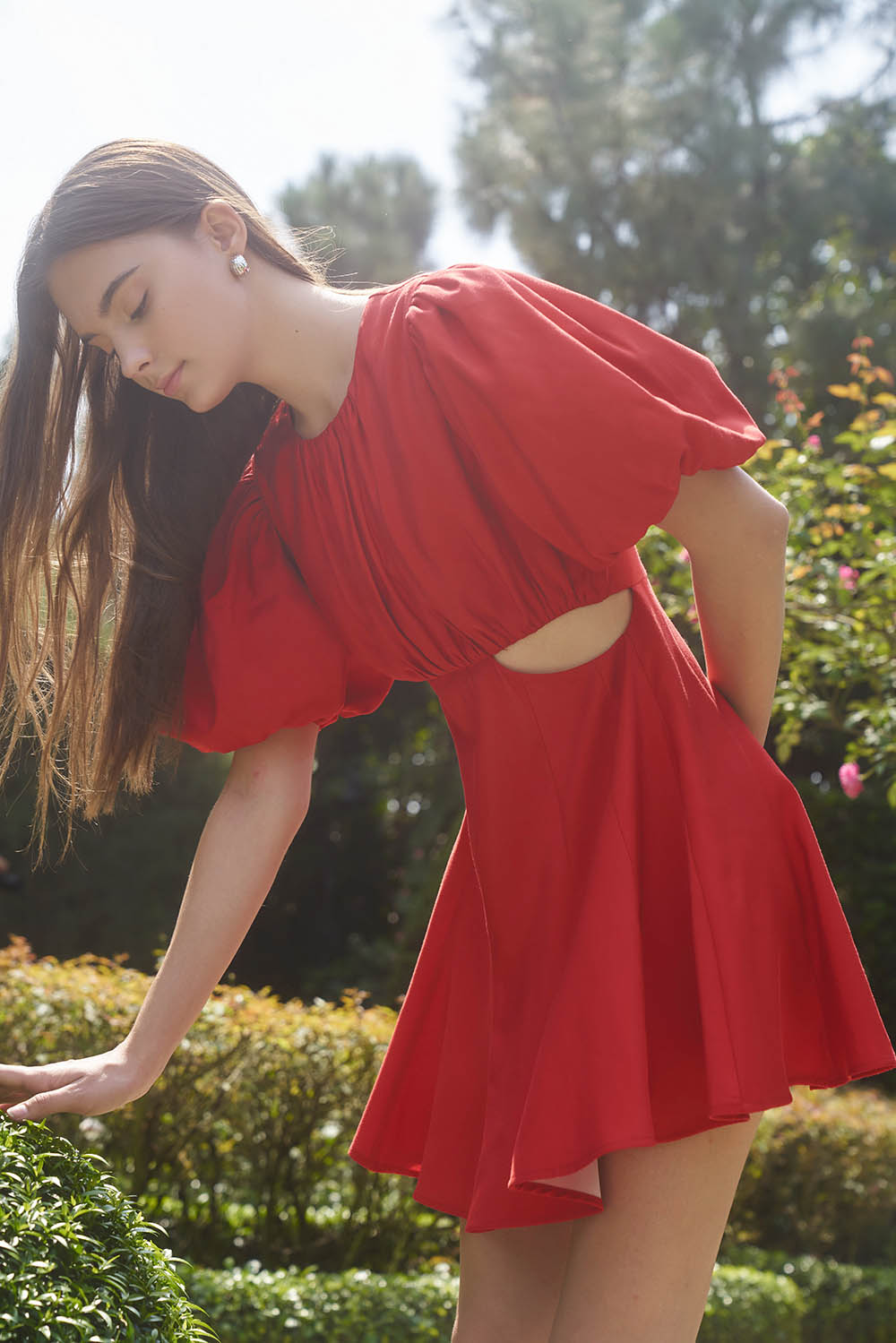 DOTTIE - Đầm ngắn cut out tay phồng D0460
