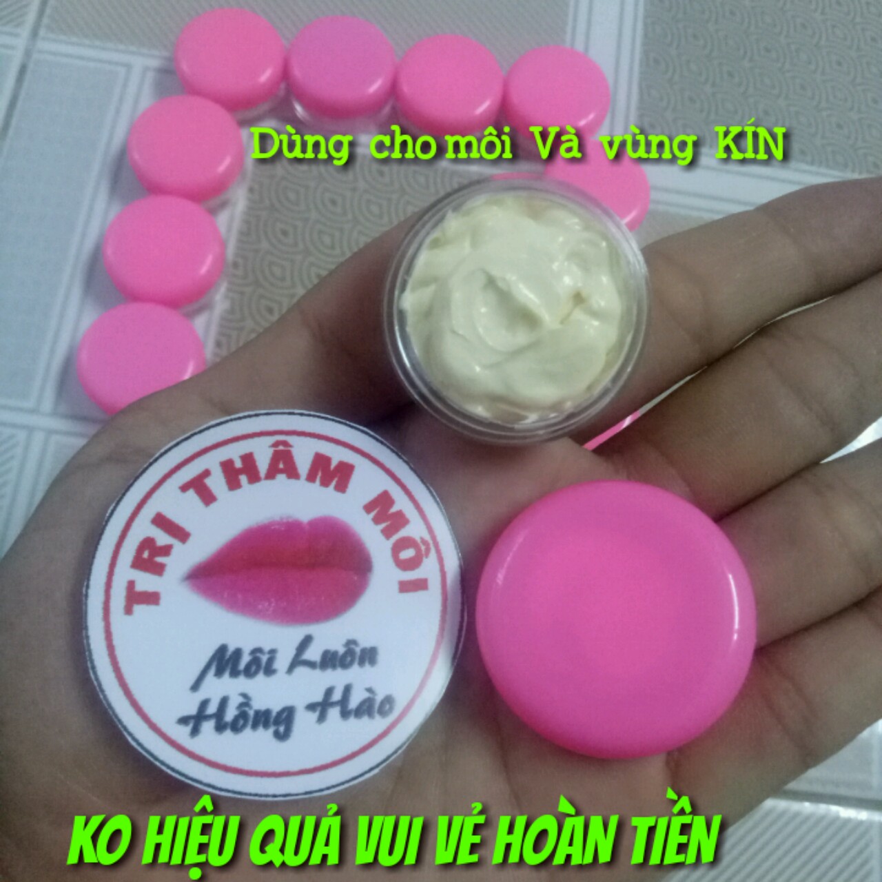Mặt  nạ ủ dưỡng ẩm thâm  môi