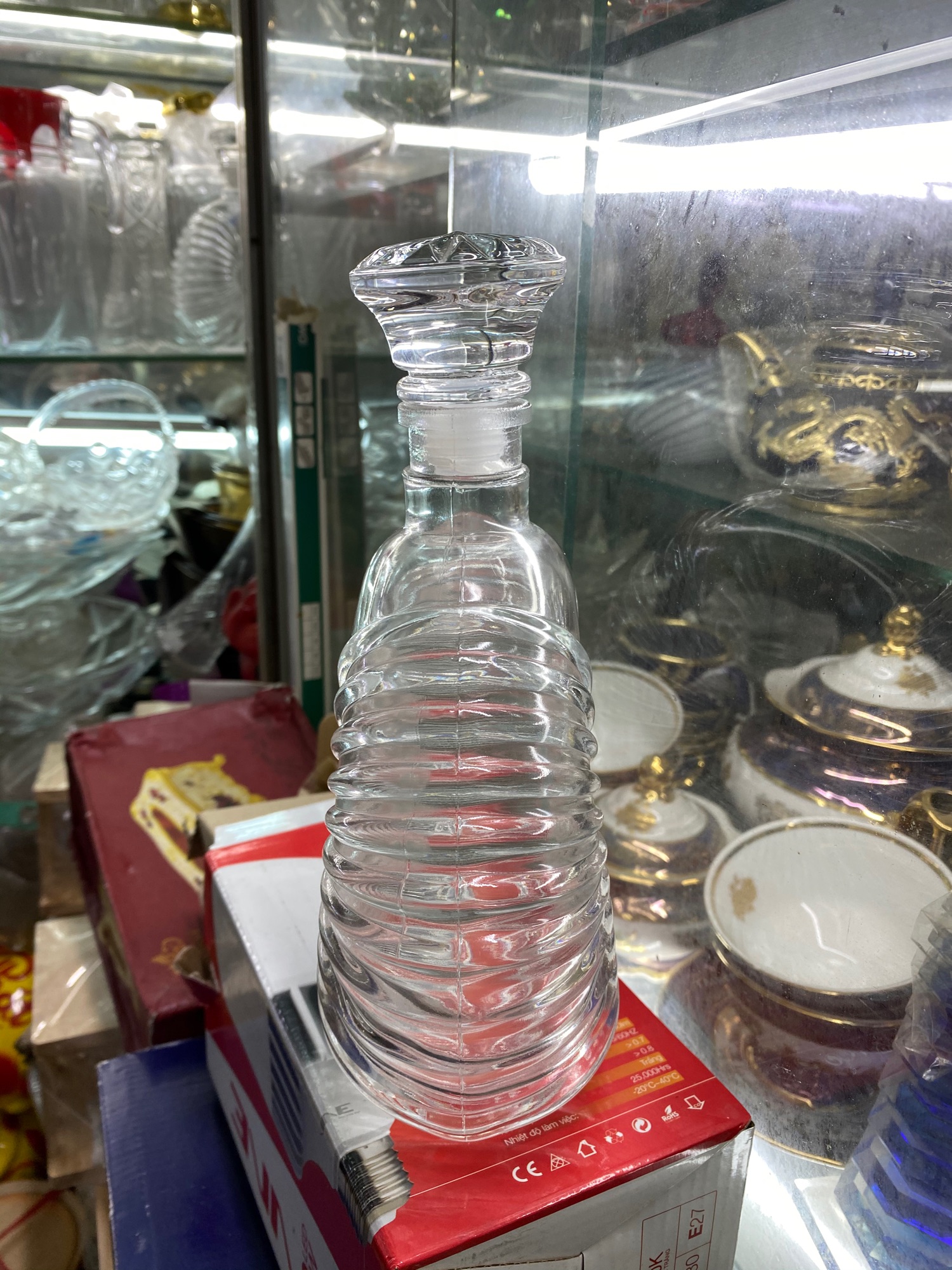 Bình thủy tinh đựng rượu 500ml