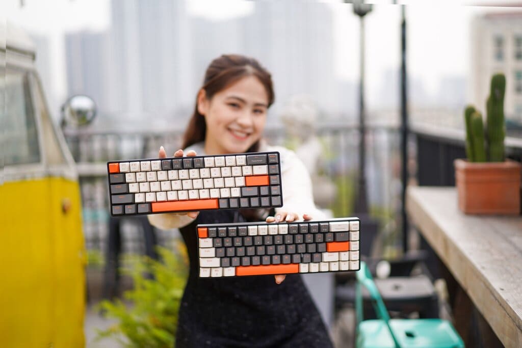 Bàn phím cơ không dây Gaming E-Dra EK368L Dual Mode Layout 68 phím - Hàng chính hãng