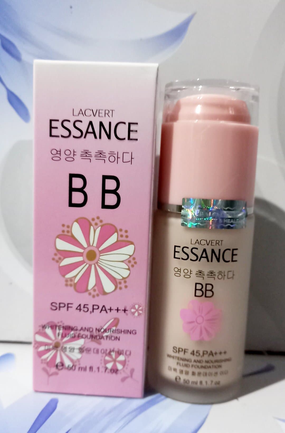 Kem nền che khuyết điểm Esance