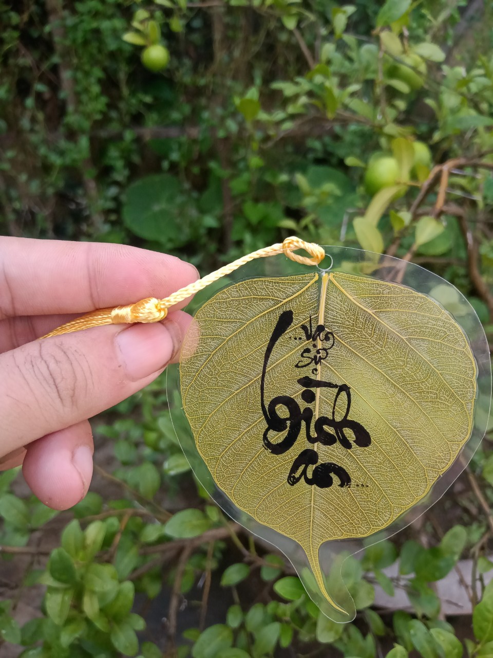 Lá bồ đề chữ vạn sự bình an