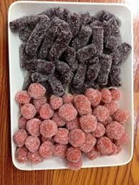 1kg gồm 500g kẹo dâu tây +500g kẹp dâu tằm