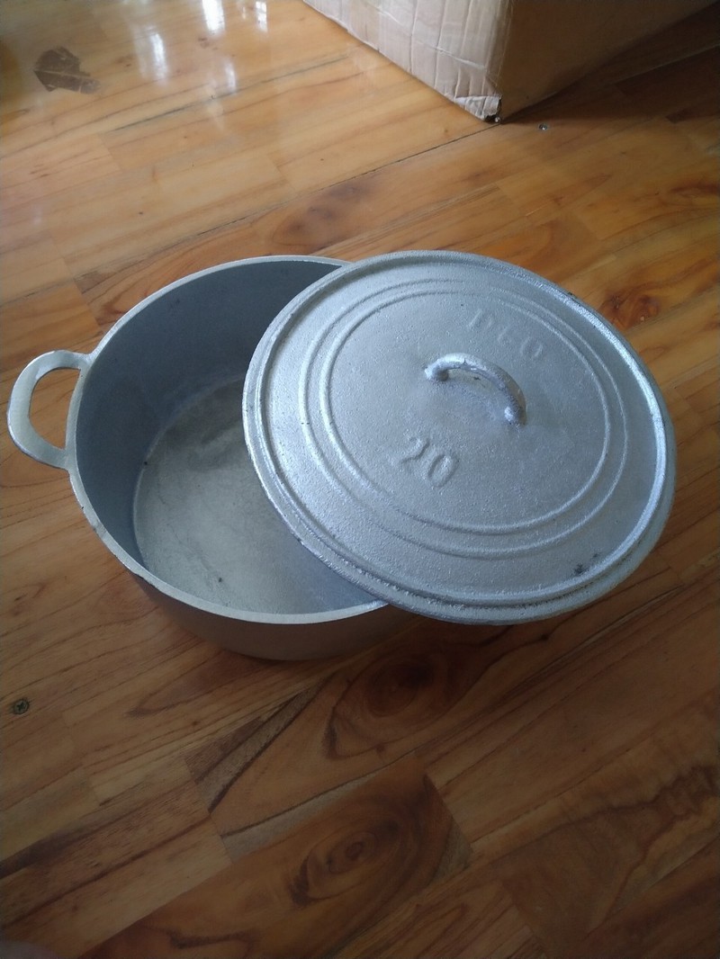 Nồi gang đúc số 30 hàng việt nam