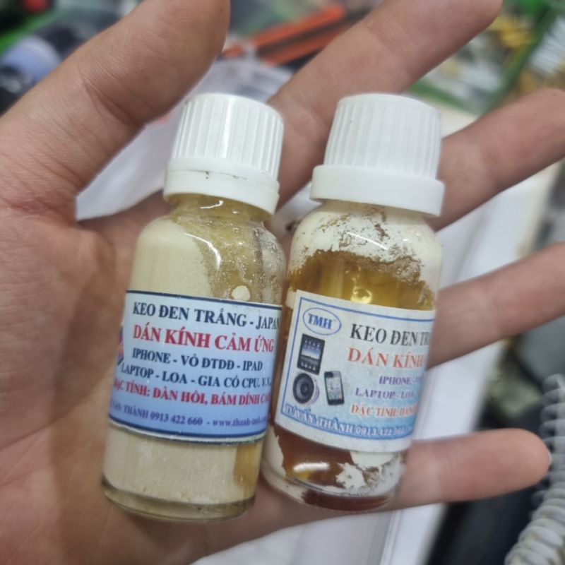 Keo dán màng loa đen va trắng lọ nhỏ