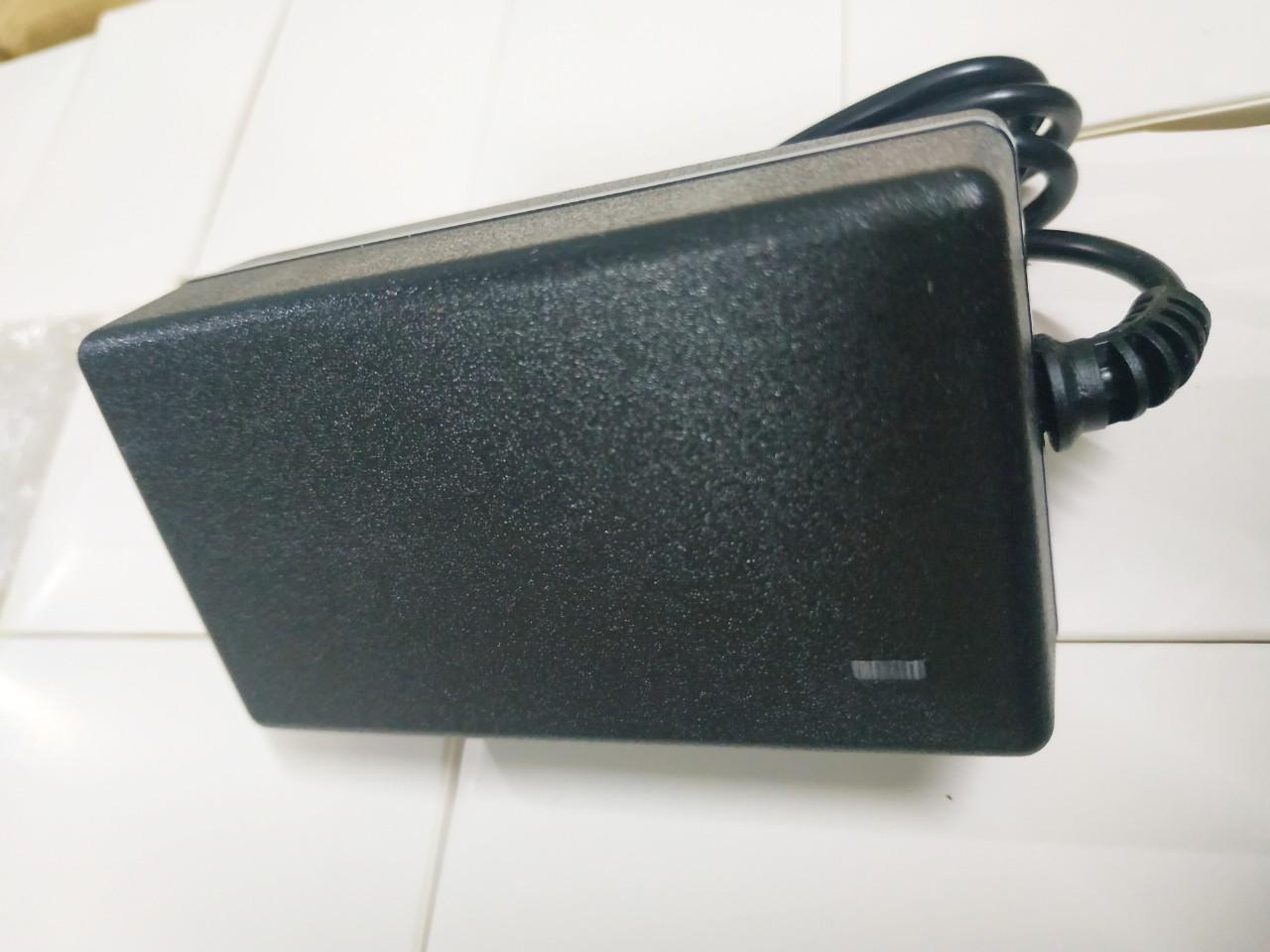 SẠC 4S ADAPTER PIN LITHIUM LION 18650