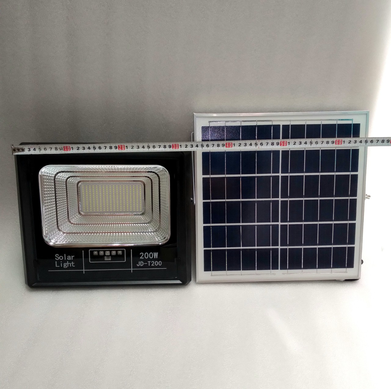 Đèn Pha Năng Lượng Mặt Trời Jindian JD T200 ( 200w )