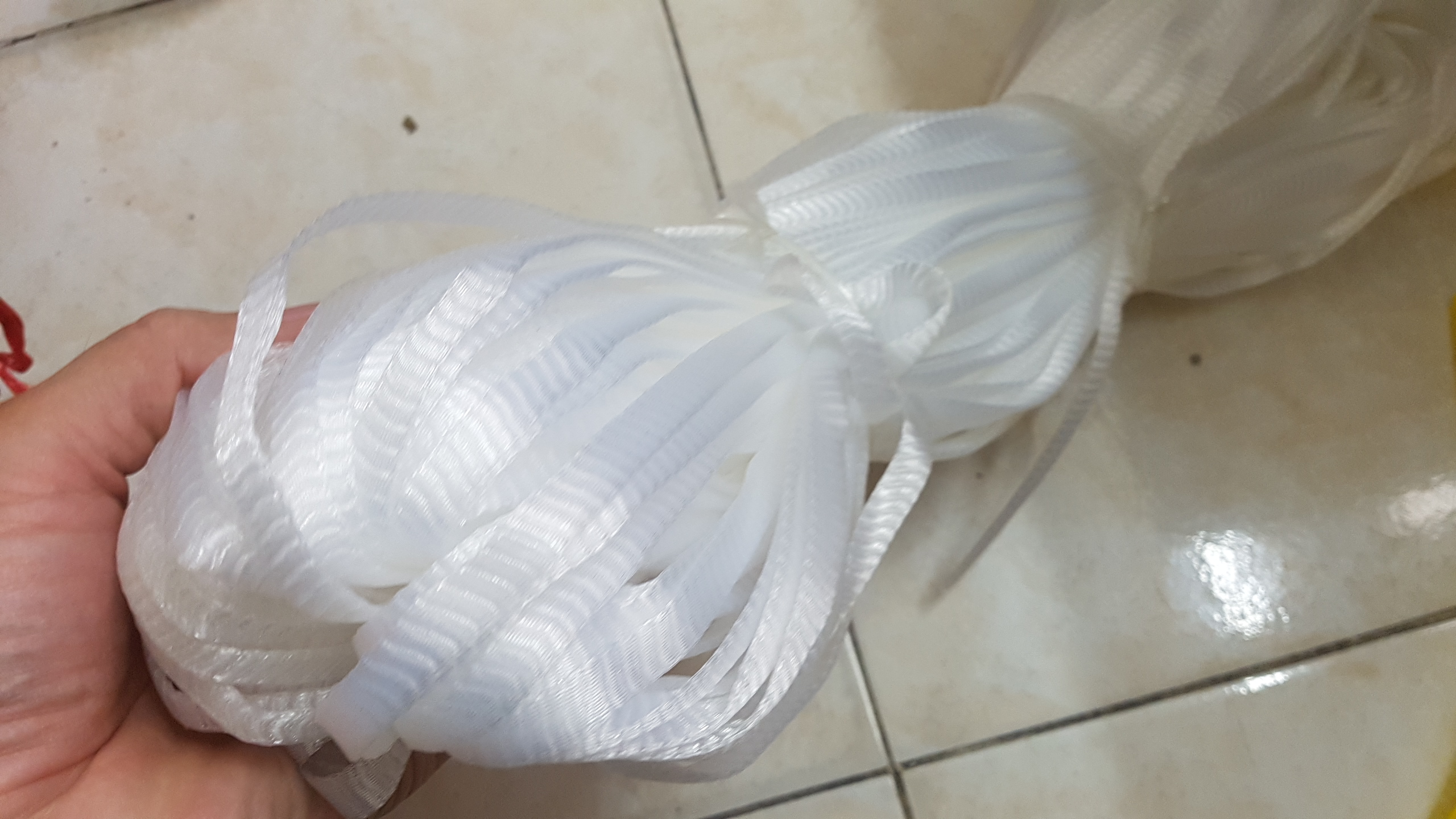 100 gam TÚI LƯỚI ĐỰNG PHÂN DÊ, PHÂN TAN CHẬM