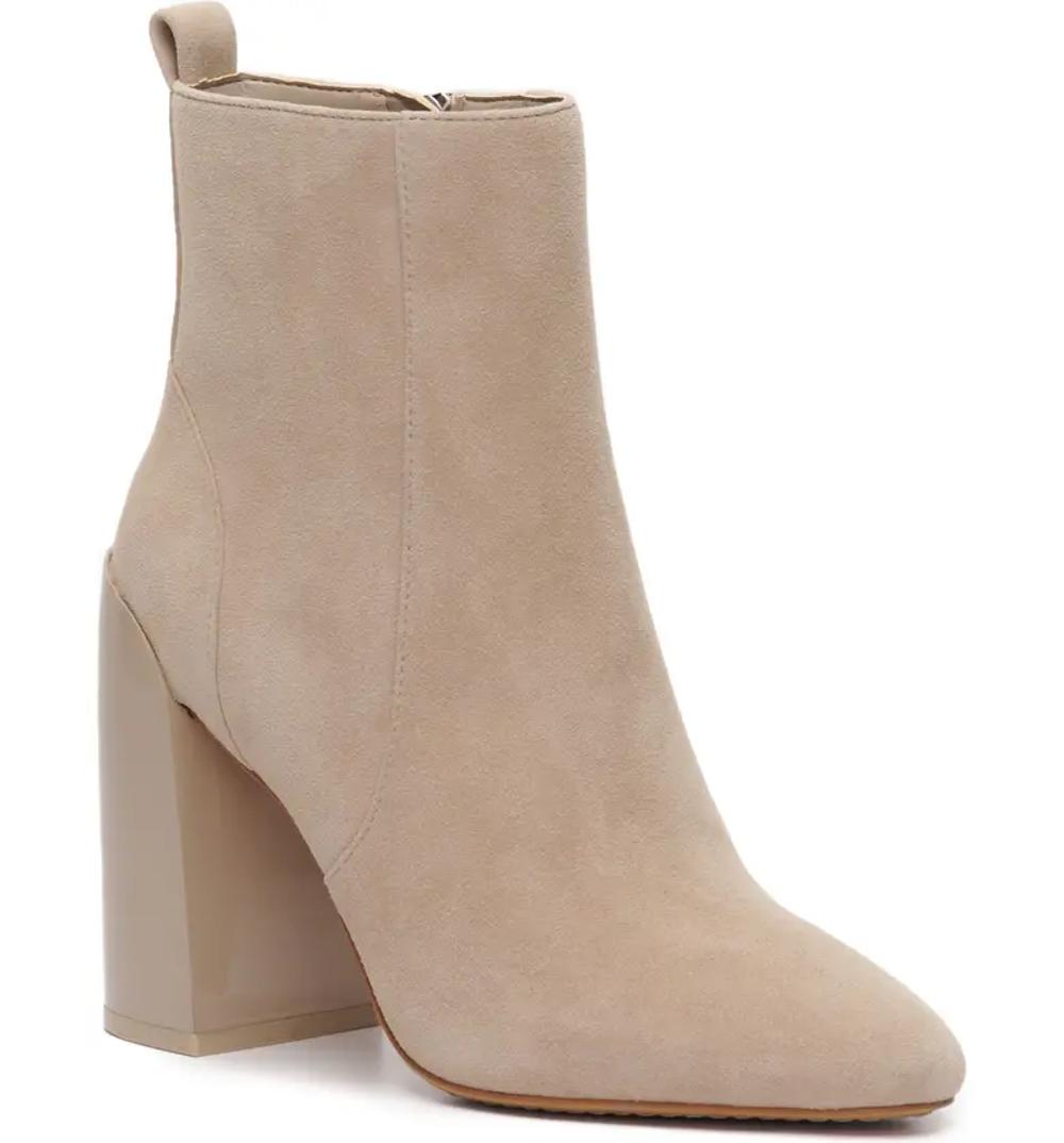 Boot da thật xuất dư Vince Camuto