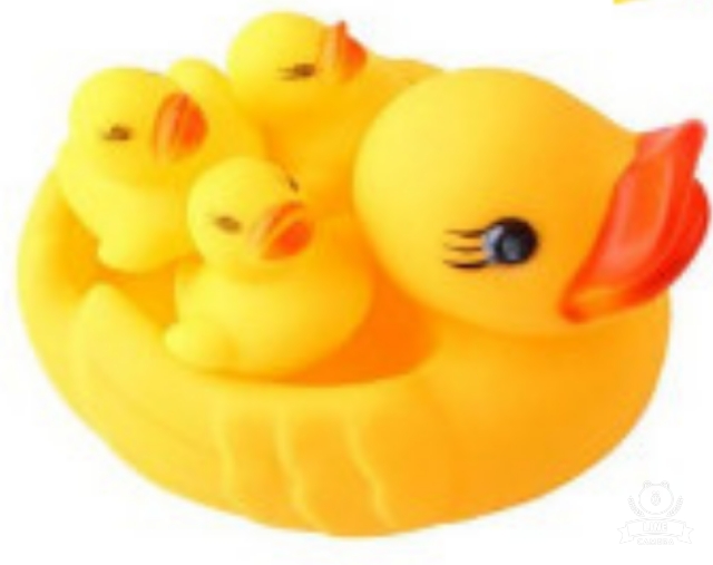 Đồ chơi vịt thả bồn tắm bóp kêu chút chít cho bé