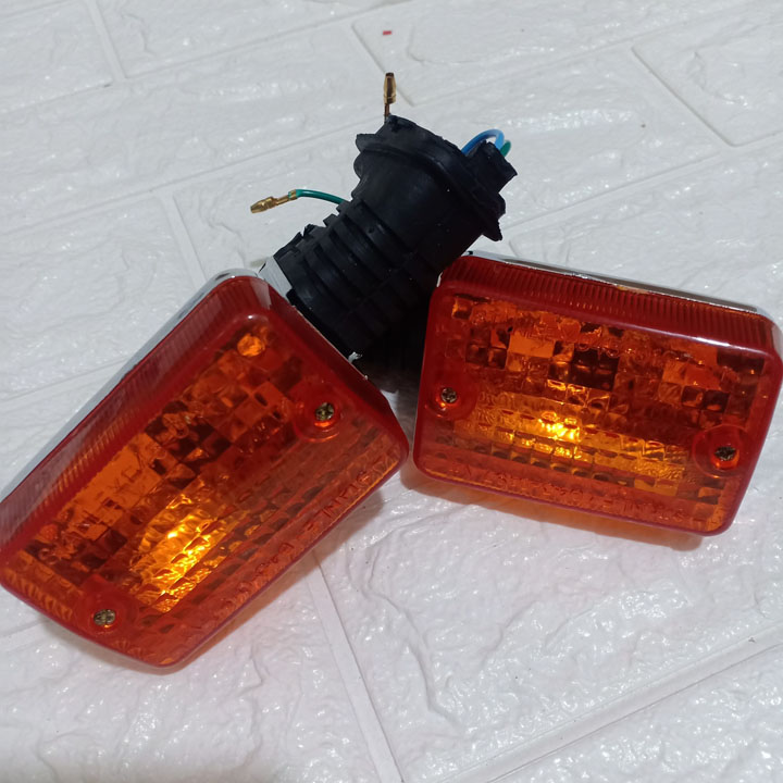 [ 1 ĐÔI ] Cặp xi nhan xe máy CUB 82 - xi nhan sau xe máy