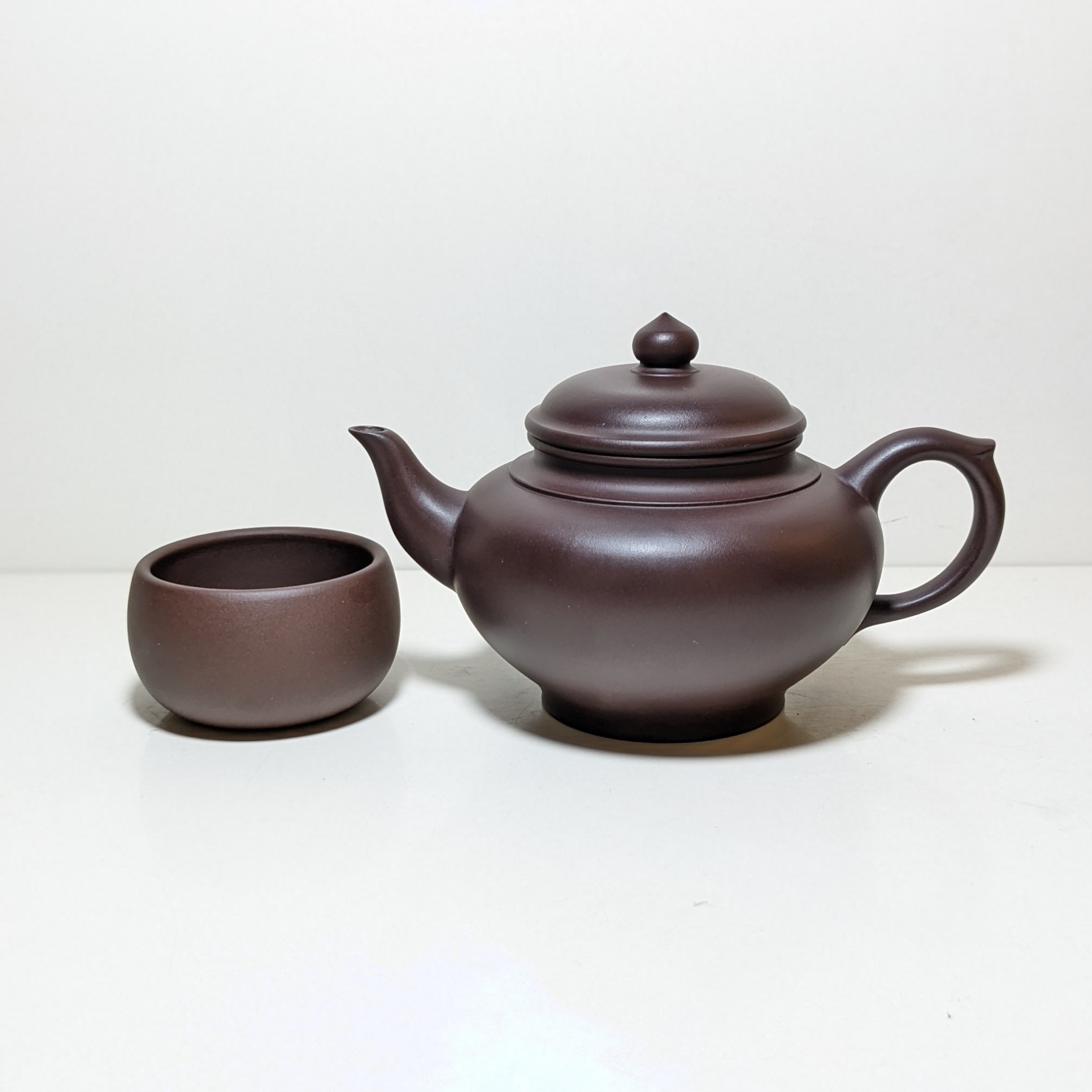 MS 169 Ấm tử sa Nghi Hưng tiếu anh 250ml (khoáng tử nê)