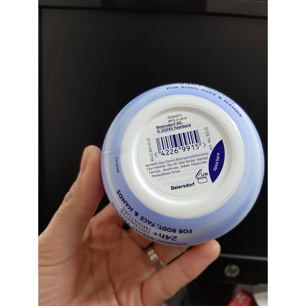 Kem dưỡng Nivea Care 200ml của Đức.