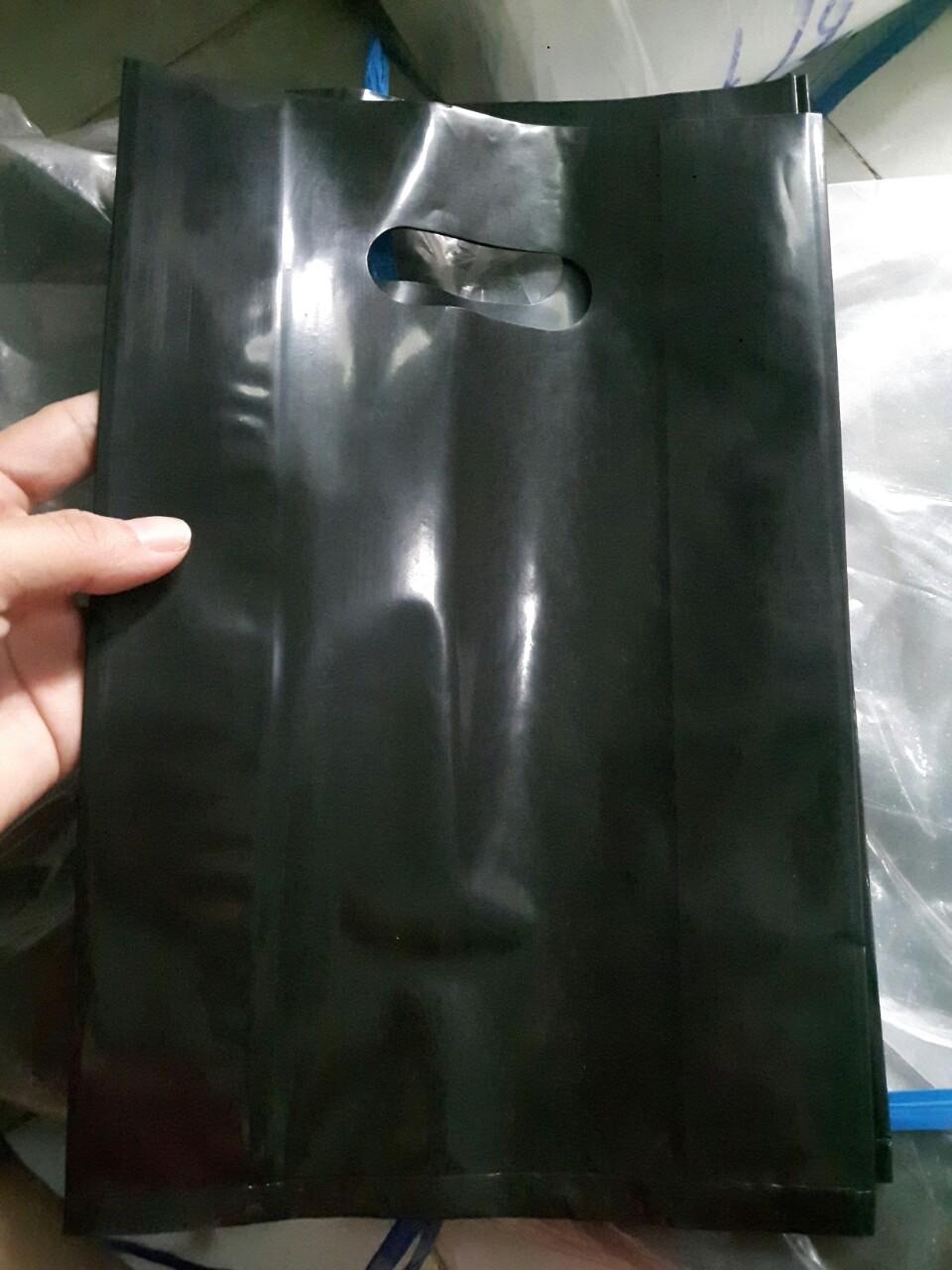 1KG (MÀU ĐEN - SIZE 20X30) TÚI NILON PE BÓNG DẺO DAI