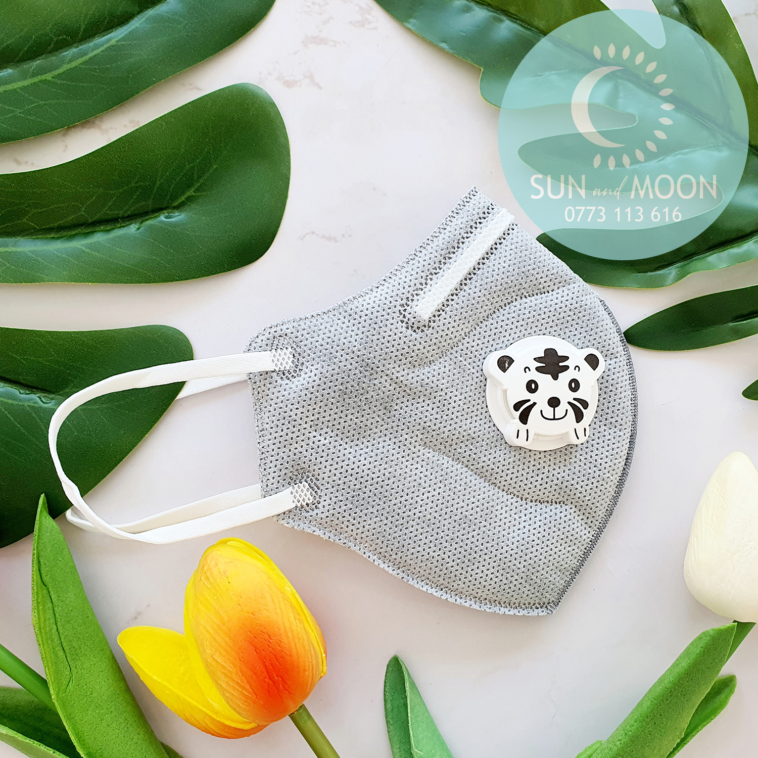 [SAFELIFE VN] Khẩu trang trẻ em N95 CARBON (06 LỚP) chống bụi mịn PM2.5 ( Có thể giặt lại) Túi zip 05 cái.