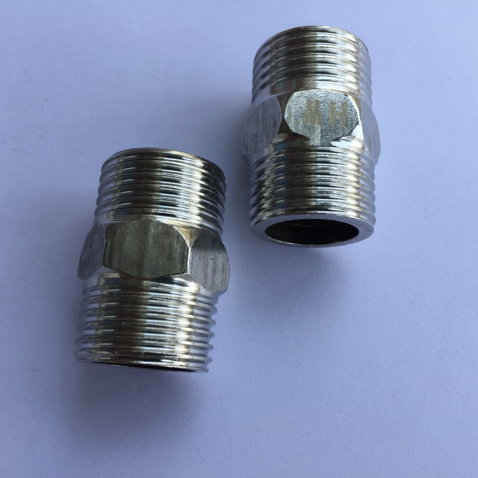2 chiếc kép inox 304 ren ngoài 21mm