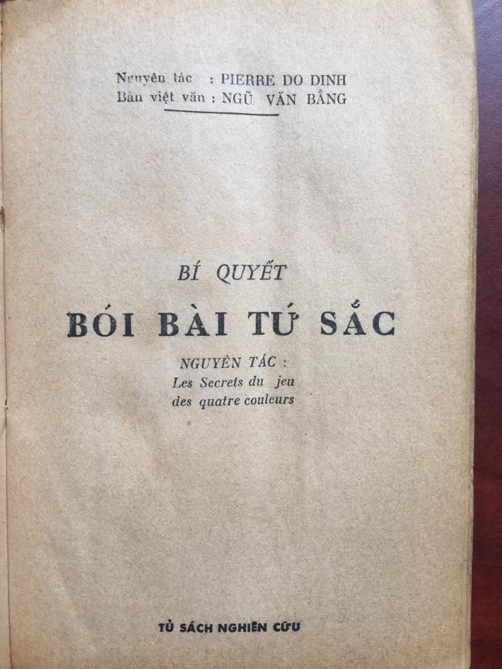 Sách Bí Quyết Bói Bài Tứ Sắc