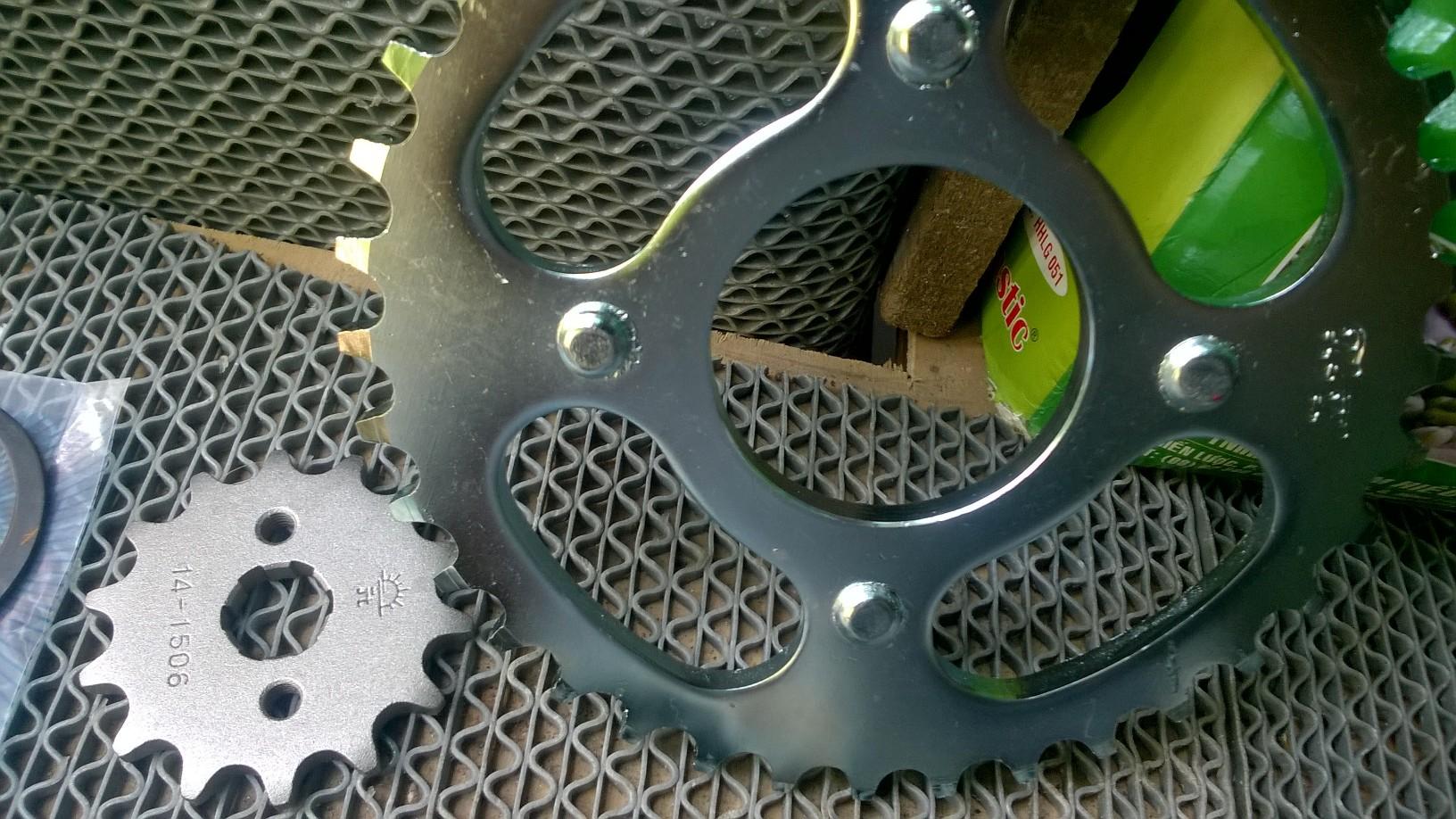 sên nhong dĩa 14-36 và phe cài cho honda 67 và các dòng tương tự