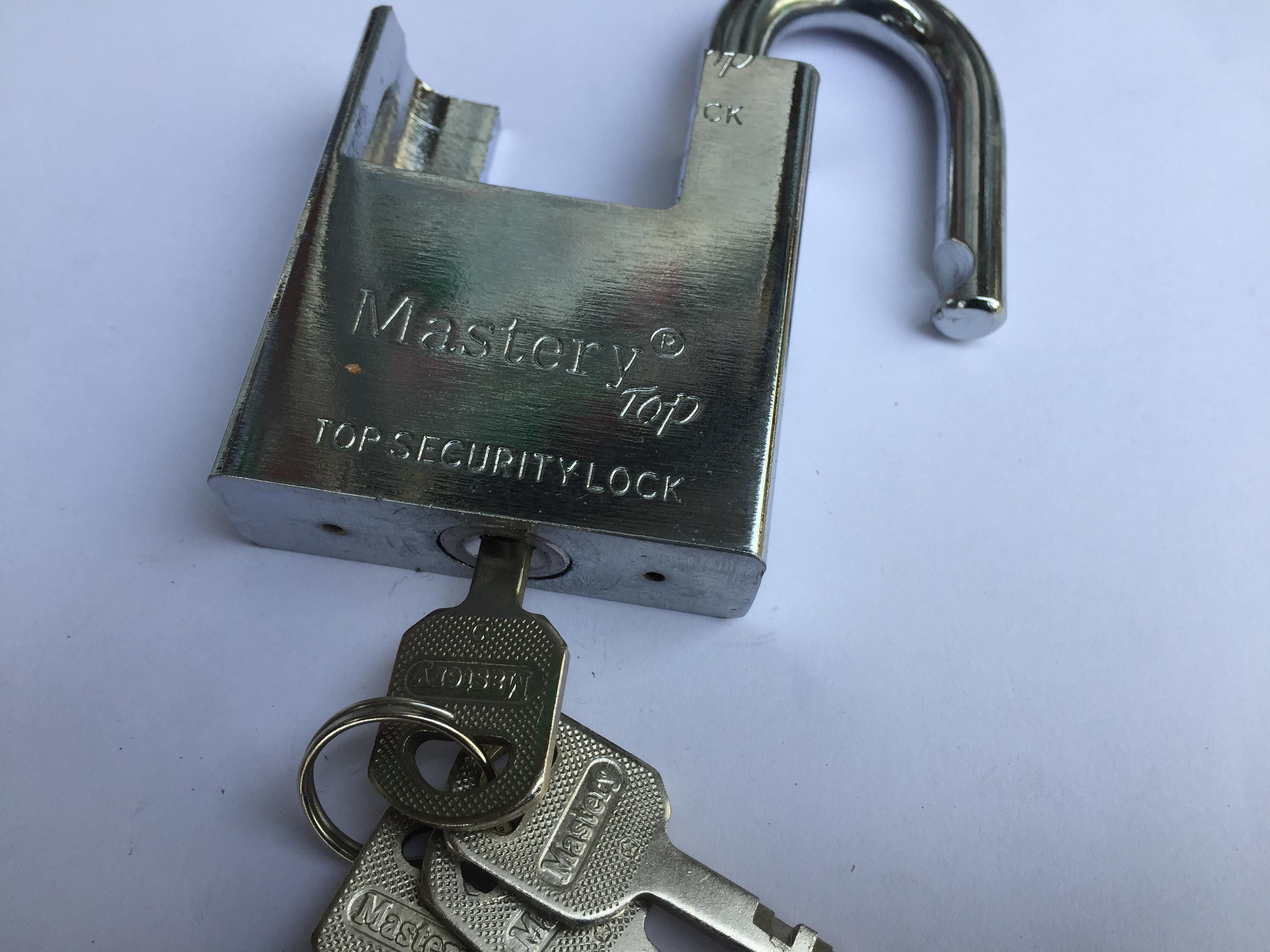 Khóa cửa chống cắt Mastery cầu 10