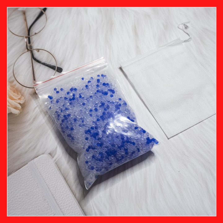 Green-blue white-white dehumidifying particles (mildew-resistant particles, deodorant) for camera, technology equipment,...