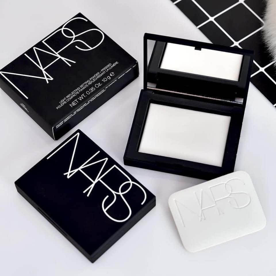 Phấn phủ bột Nars Crystal