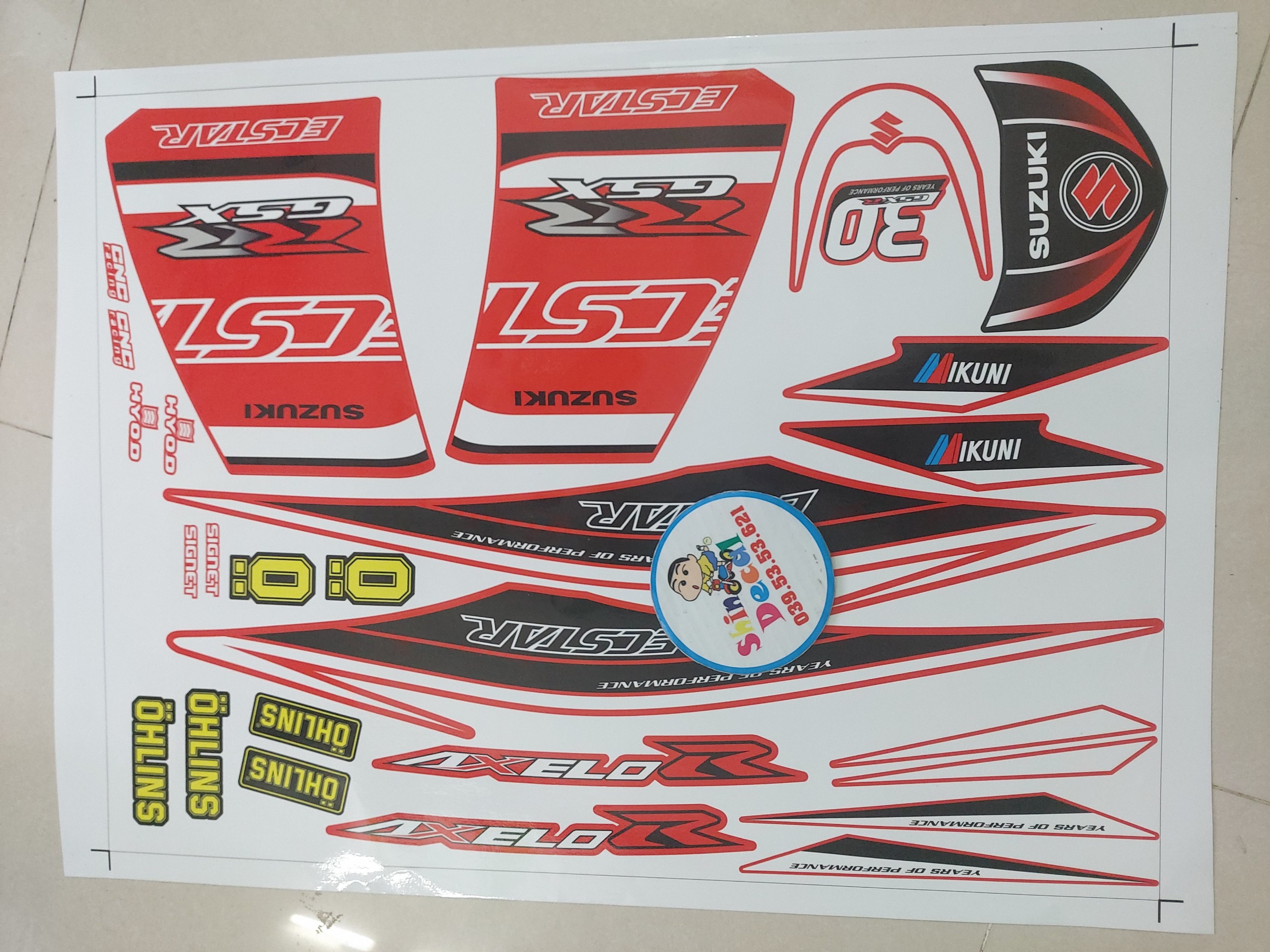 Tem axelo R estar đỏ đen tặng logo