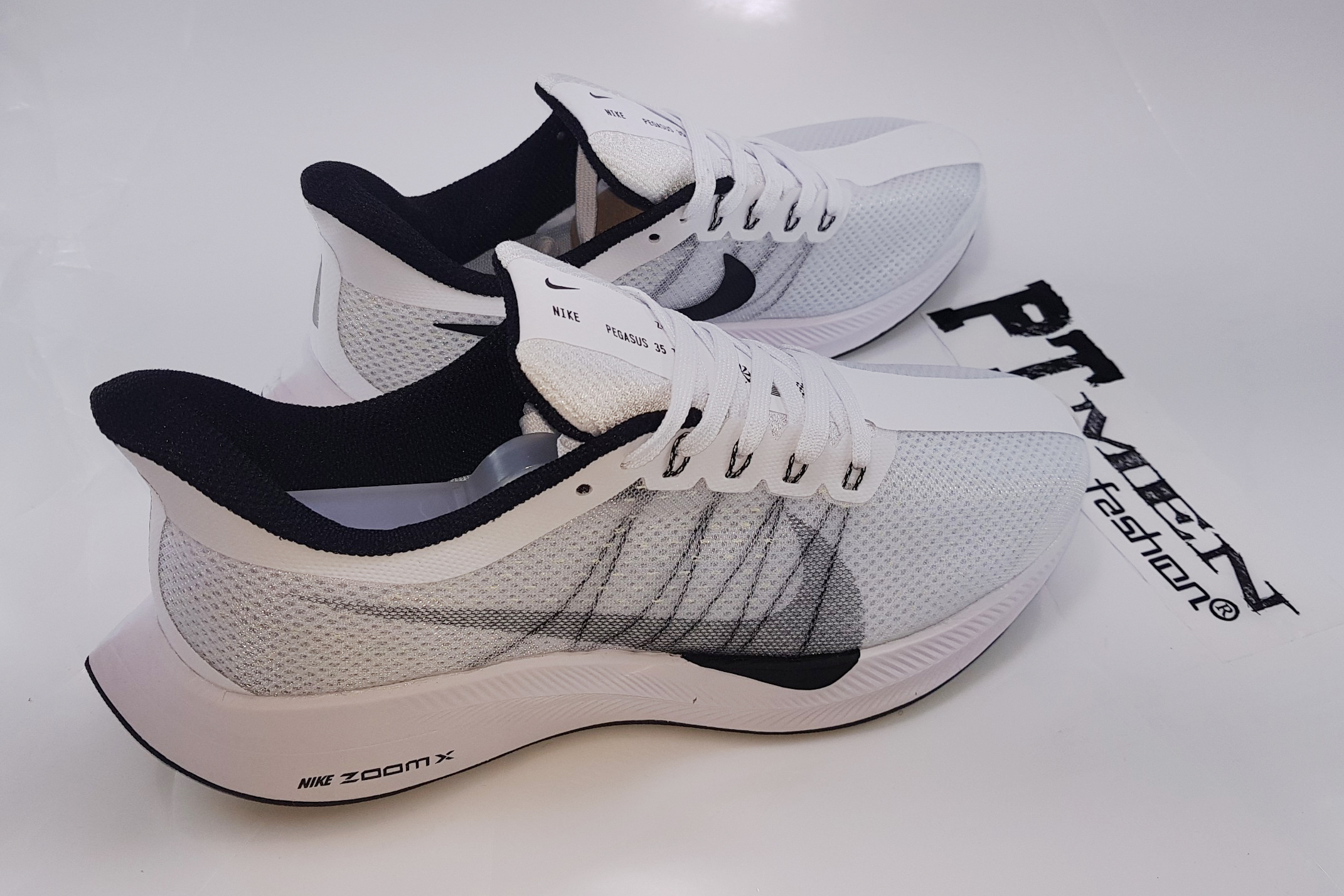 Giày Zoomx Pegasus 35 Turbo 2.0 white/black