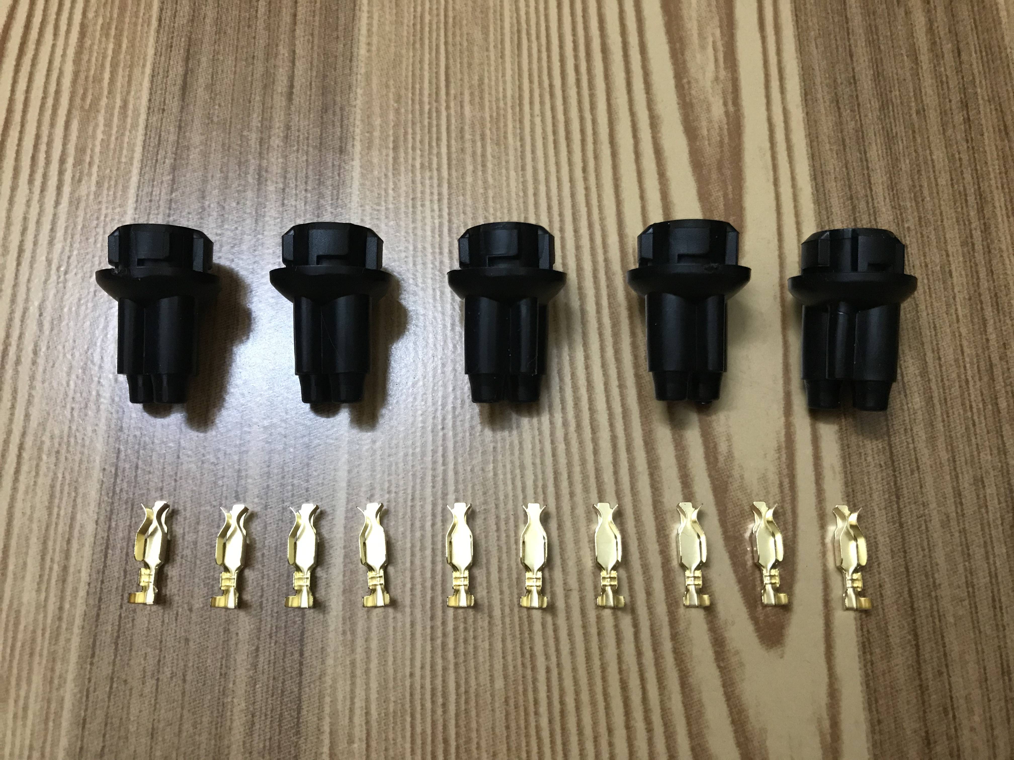 [HCM]Nút  xi nhan + đầu cos ghim bong (1 bịch 20 bộ)