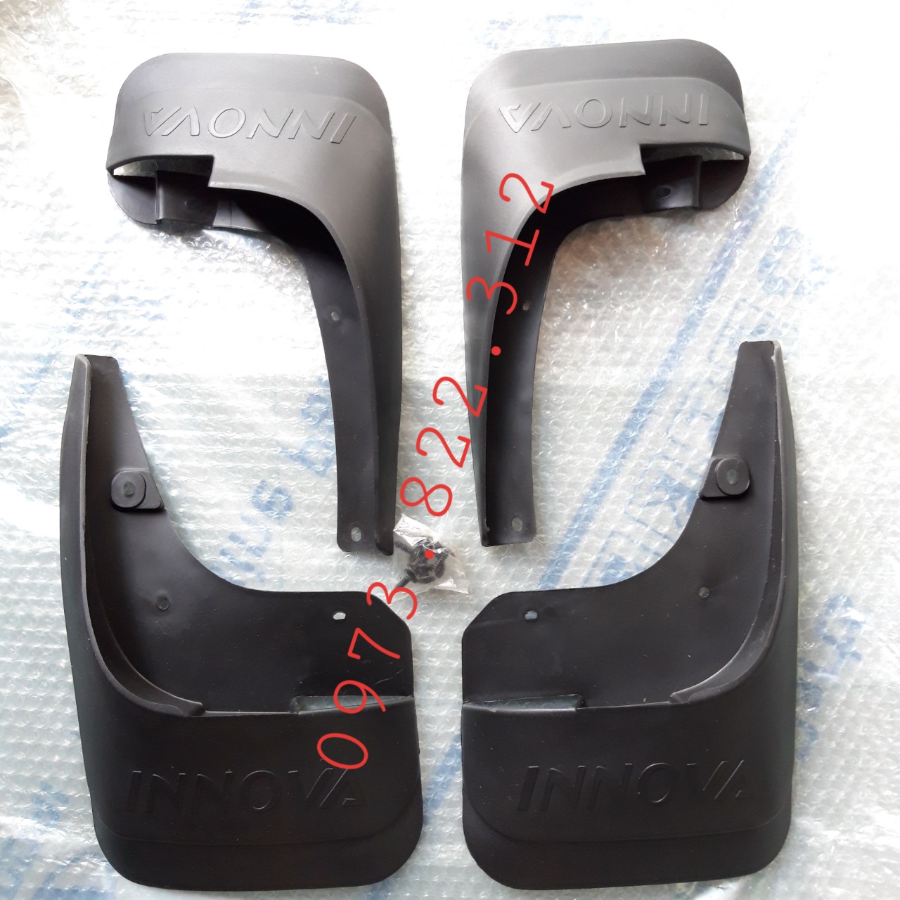 Chắn bùn bánh Innova 05-20 (Giá bán 1 Bộ ) OEM