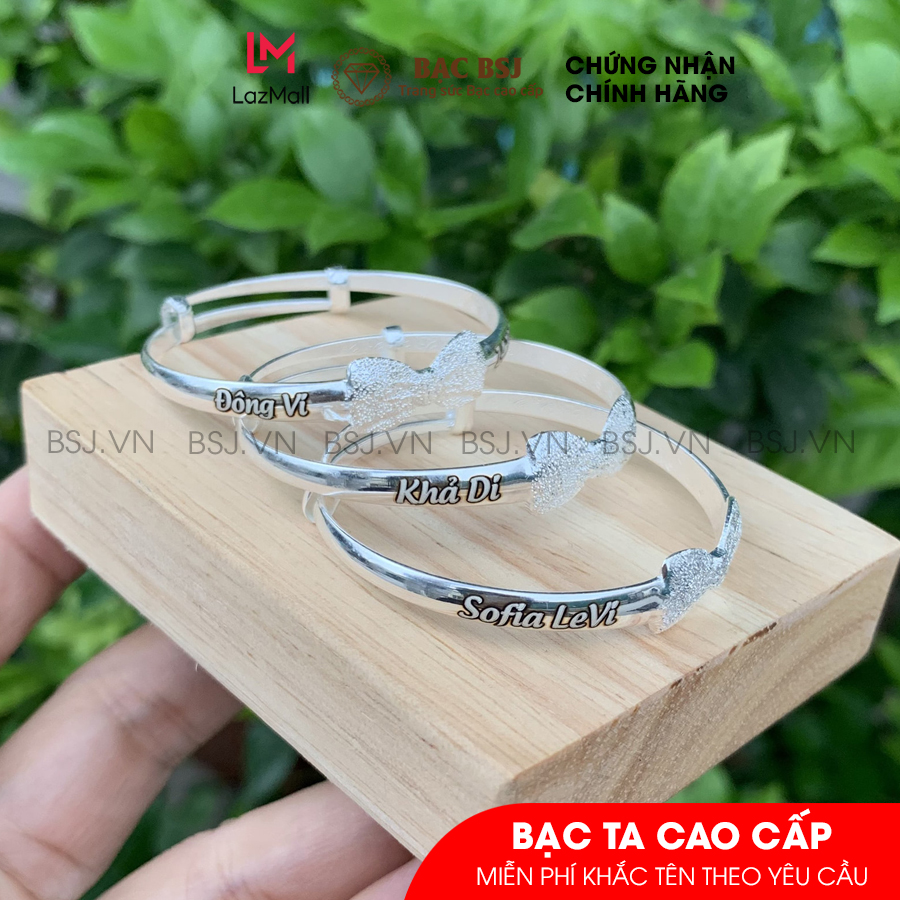 Lắc tay bạc, vòng tay bạc cho bé gái sơ sinh đến 3 tuổi. Chất liệu Bạc S990 cao cấp tốt cho sức khỏe an toàn cho bé không gây dị ứng da. Dễ dàng điều chỉnh độ rộng của vòng, miễn phí khắc theo yêu cầu. Bạc BSJ