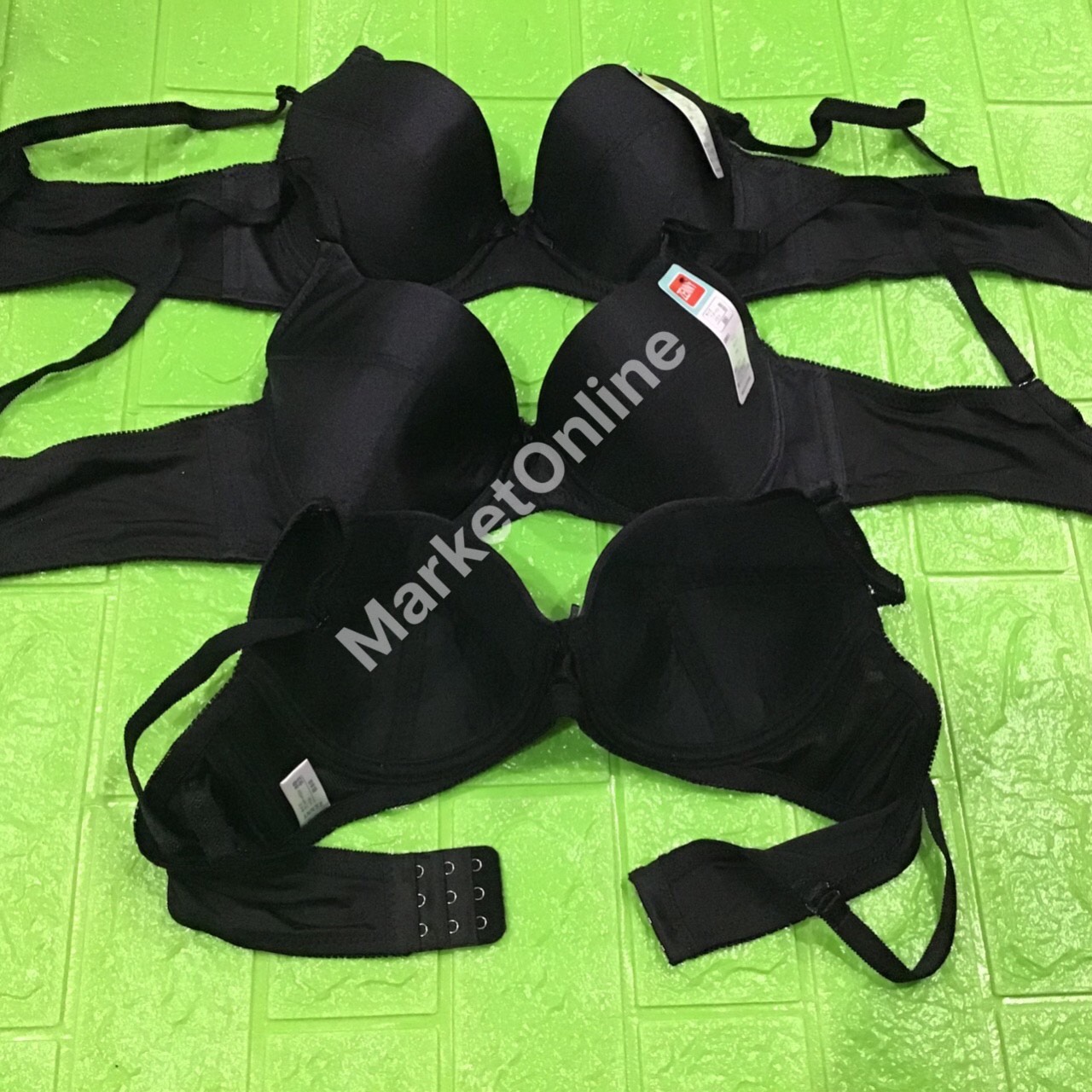 Set of 3 non-porous cup bra