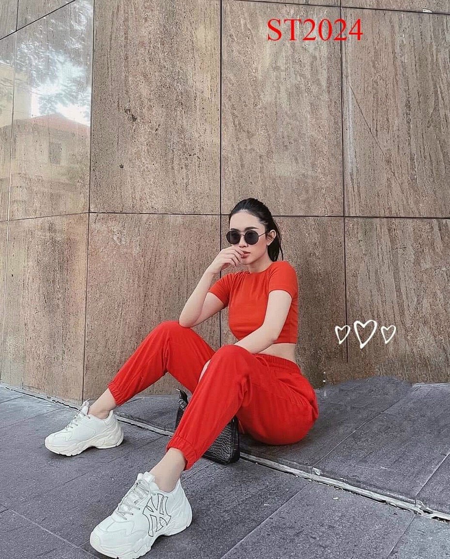 [HCM]Áo kiểu croptop kèm quần dễ thương
