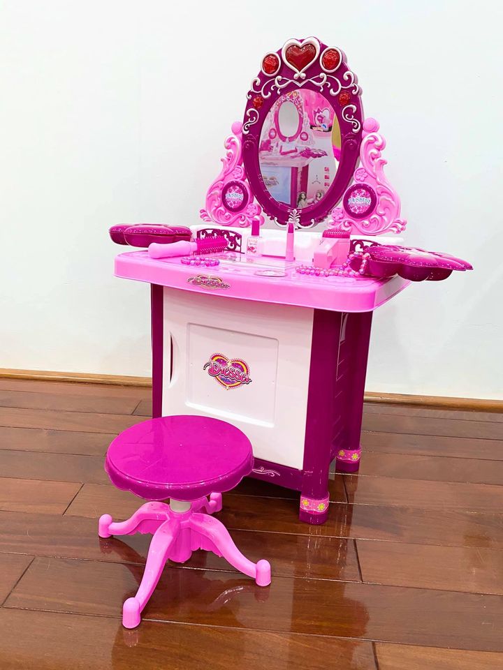 Bàn trang điểm Deluxe cho Bé