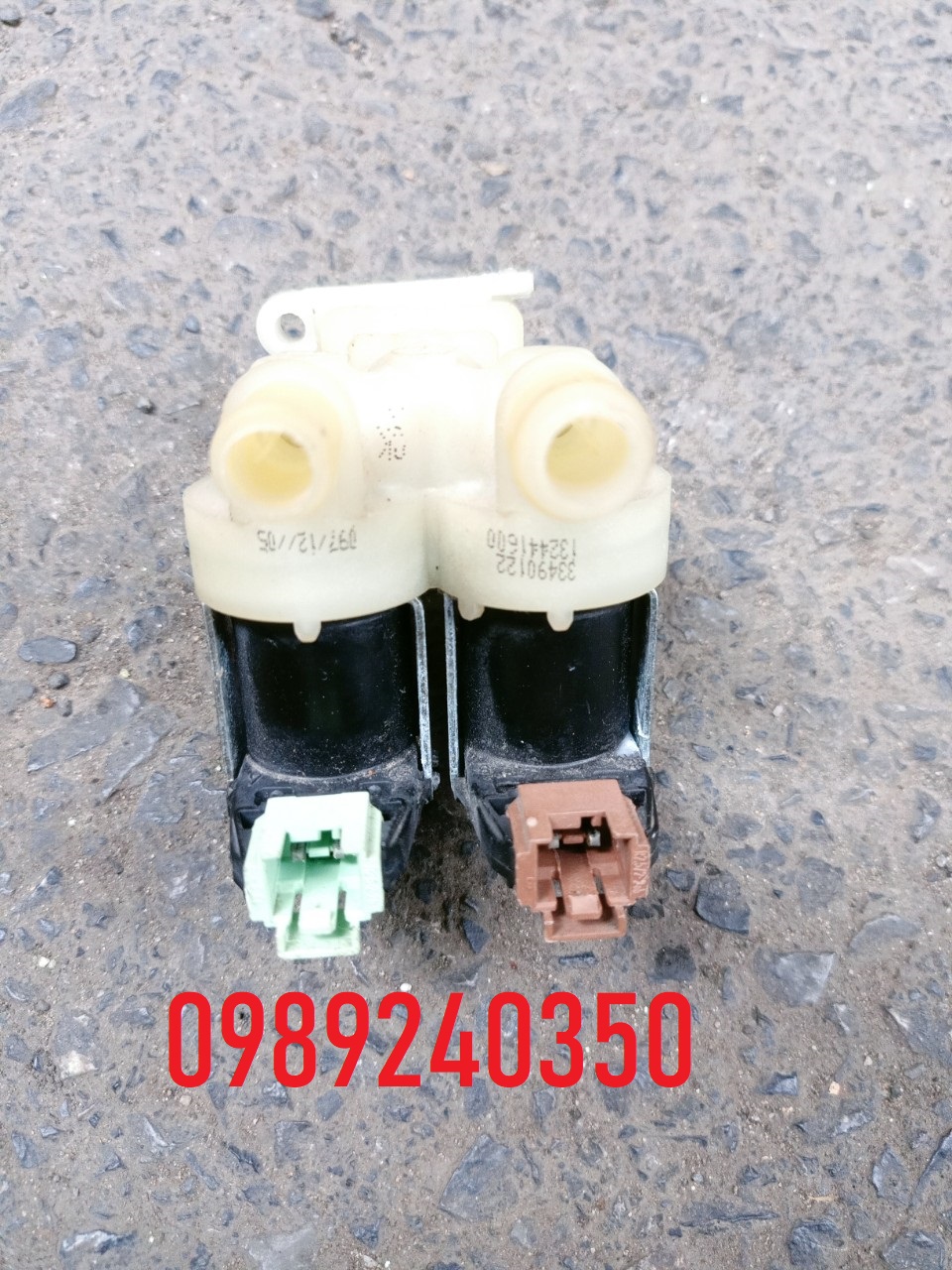 Van cấp nước đôi máy giặt Electrolux cửa ngang